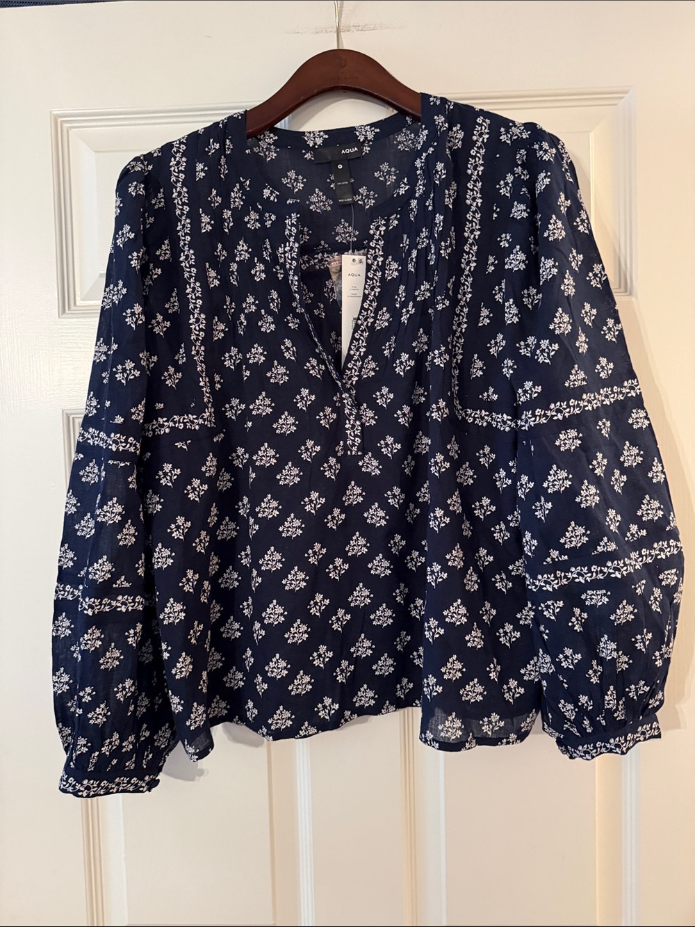 NWT Aqua floral top M